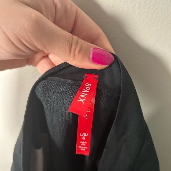 NWOT SPANX OnCore High-Waisted Mid-Thigh Short L - Picture 7 of 8